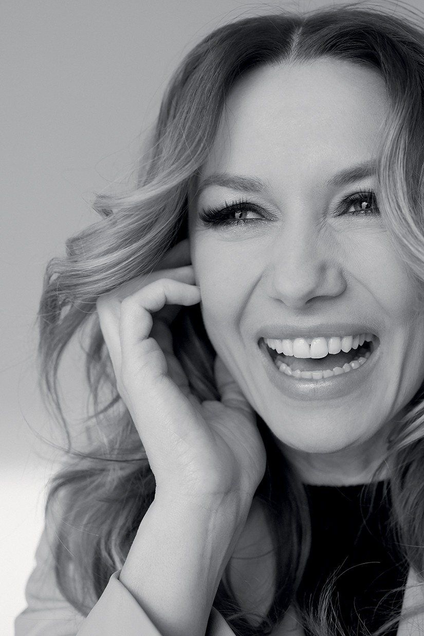 Szabina imádja a különféle sminkeléseket, arcápolási módszereket, újdonságokat