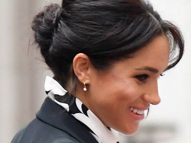Meghan Markle szexi nőnapi miniruhájával minden szemet magára vonzott