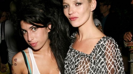 A divatvilág is gyászolja Amyt!