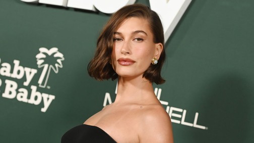 A várandós Hailey Bieber pucérruhát húzott, a végeredmény minden nő számára felszabadító lesz