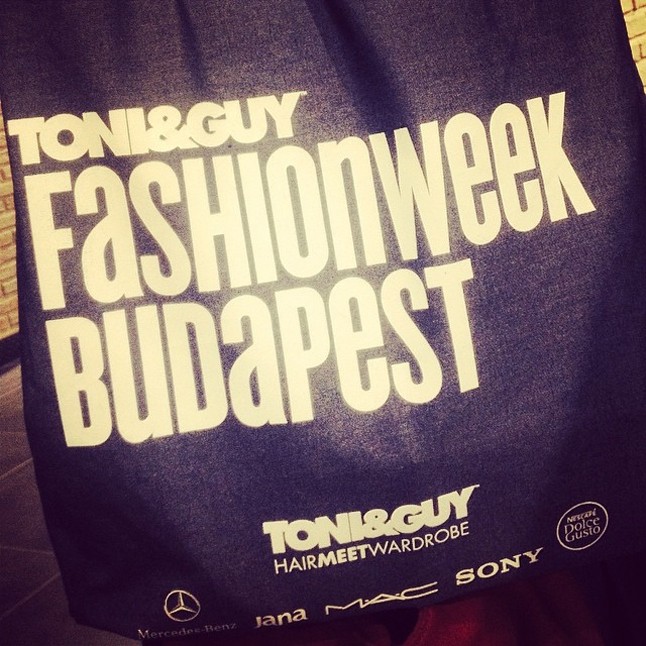 Az idei Toni & Guy Fashion Week Budapest szatyrot a Nubu tervezte.
