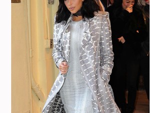 Kim Kardashian tud, ha akar