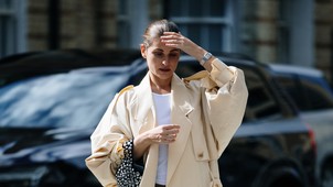 Az életközepi válság régen is létezett, de ma sokkal jobb helyzetben vannak a negyvenesek