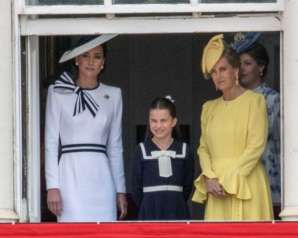 A Trooping the Colour eseményére átalakíttatta a kreációt