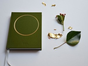 Hogy lehet egy határidőnapló művészeti produktum? A DOT for You megalkotója elárulta