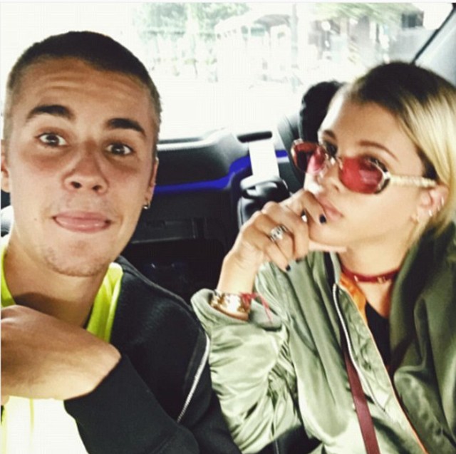 justin bieber, selena gomez, hailey baldwin, instagram, botrány, letörlés, letörölte magát, rajongók