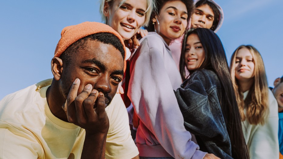 Az online randizás könnyíti vagy nehezíti a fiatalok helyzetét?