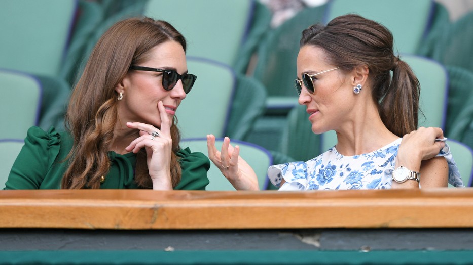 Katalin hercegné és Pippa Middleton ismertek kifinomult és elegáns megjelenésükről, de volt idő, amikor teljesen más stílusirányzatokat képviseltek