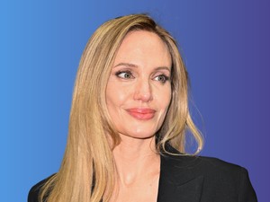 Angelina Jolie kockázatos dekoltázst vállalt be, véletlenül megvillantotta benne a melltartóját