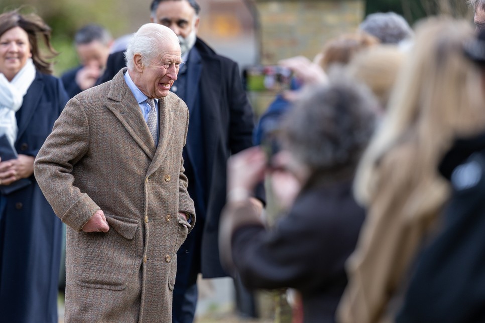 Károly királynak mindenkihez volt egy jó szava