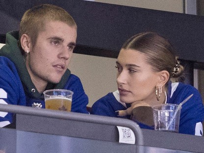 Ciki! Justin Bieber Selena Gomez zenéjére táncol a felesége, Hailey Baldwin társaságában