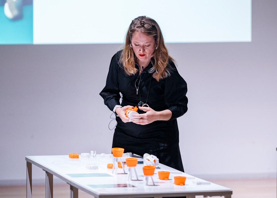 Dezső Renáta a doktori védésén