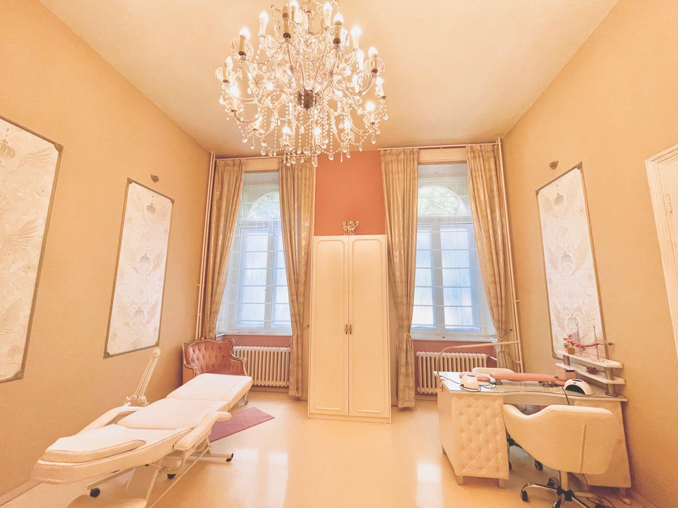 A L’intimage szalonban csodálatos enteriőr mellett lazulhatunk el még az elsőre kellemetlennek tűnő szituációkban is.