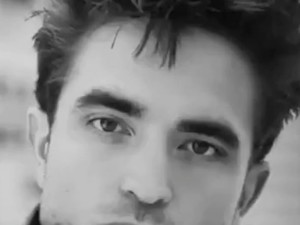 Robert Pattinson az év reklámjában