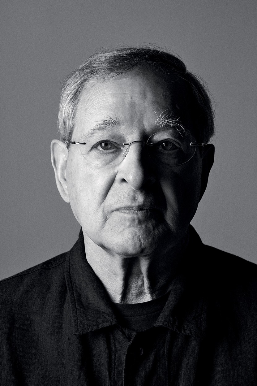 Nádas Péter szerint férfi íróként két téma van, amely nehezen átélhető és megérthető: a menstruáció és a gyermekszülés