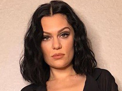 Megjelent az új kedvenc karácsonyi albumod Jessie J jóvoltából