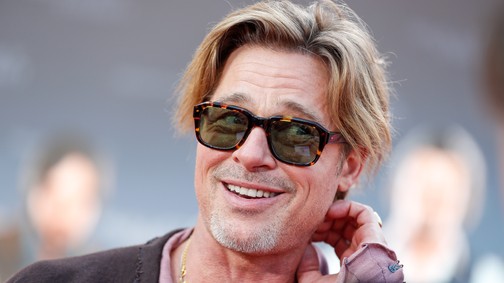 Brad Pitt szoknyában, Joey King pink hajjal, Ryan Gosling megint Ken - Dübörög a vörös szőnyeg