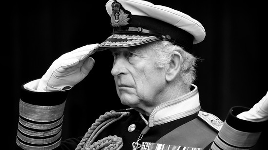 Közleményt adott ki a palota Károly király állapotáról egy szívszorító fotóval együtt