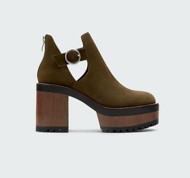 Zöld platformos bokacsizma PULL AND BEAR 12 995 Ft- pullandbear.com