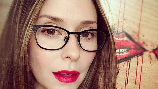 Jennifer Love Hewitt olyan szelfitrükköt osztott meg, hogy sírni fogsz a röhögéstől, mégis működik