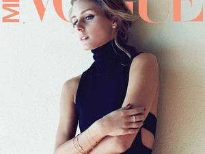 Olivia Palermo álmatagon búcsúztatja a nyarat a Miss Vogue címlapján