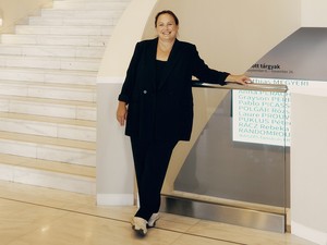 „Szeretnénk megmutatni, hogy a nők milyen fontos szerepet játszanak a kortárs művészetben” - interjú Szipőcs Krisztinával, a Ludwig Múzeum kurátorával