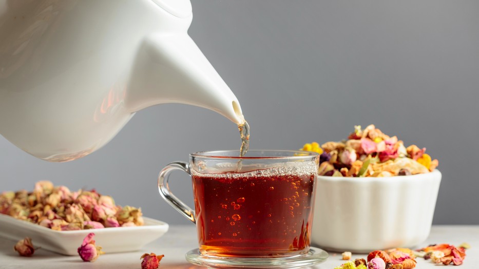 A hibiszkuszvirág tea csodákat művelhet a testeddel