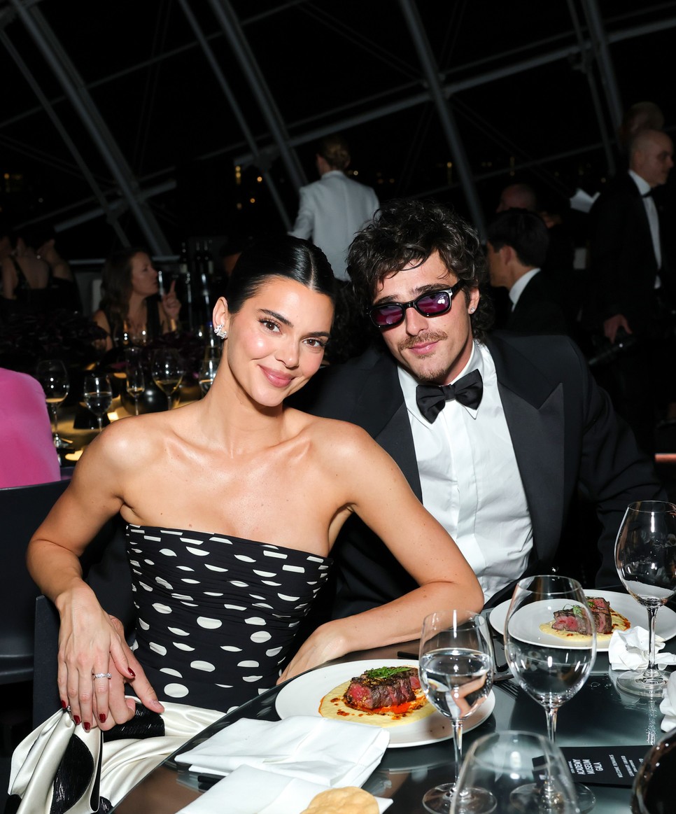 Kendall Jenner és Jacob Elordi le sem tagadhatnák szerelmüket