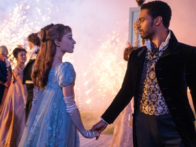 A Bridgerton színésznője, Phoebe Dynevor nem akárkivel jött össze