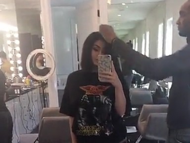 Kylie Jenner levágta az összes haját!