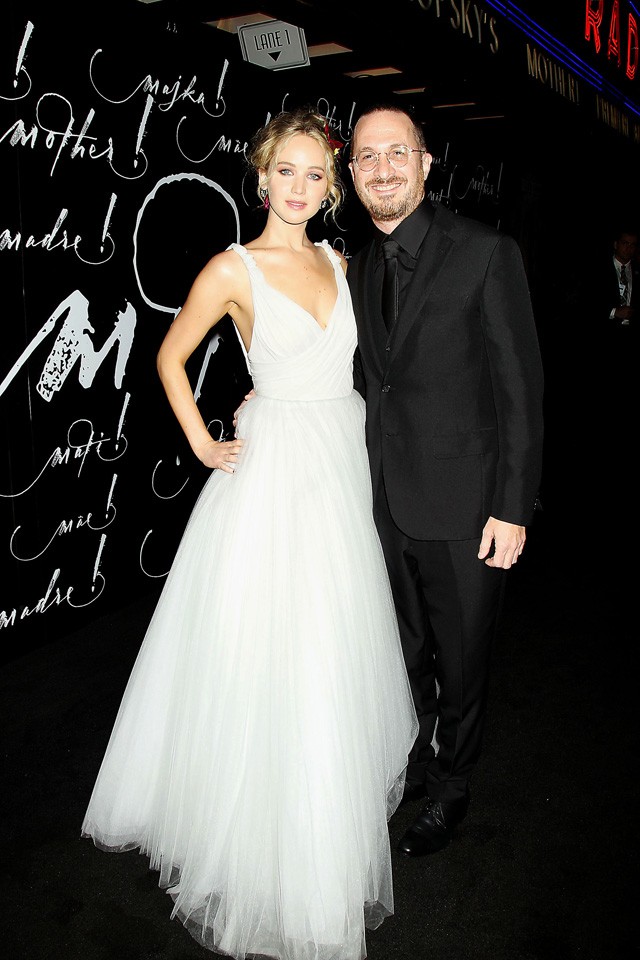 Jennifer Lawrence álomszép ruhában a premieren, ebben akár férjhez is mehetne