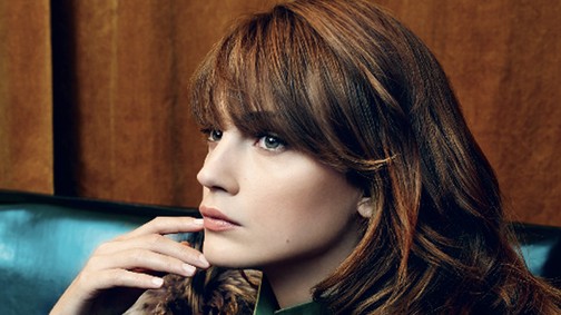 Gyönyörű divatanyagban a magyar topmodell, Nagy Andy