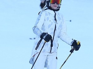 Síeléshez vörös rúzs - Gwen Stefani mindig dögös