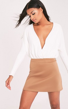 Bézs szoknya PRETTYLITTLETHING.com