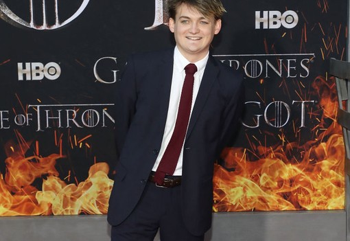 Emlékszel a Trónok harca Joffrey Baratheonjára? Így néz ki ma a valójában csupaszív színész
