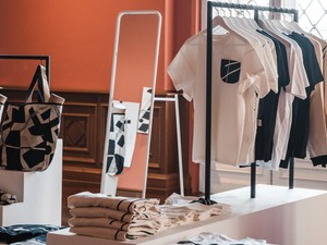 Egy sosem kiállított Moholy-Nagy László grafika díszítheti a Printa táskád