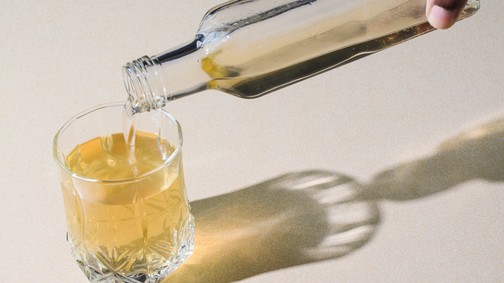 Igazi ajándék a bélrendszerednek, és szinte nem kerül semmibe, mégsem iszunk belőle eleget