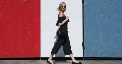 Parti Regina ma talpig feketében nyomja