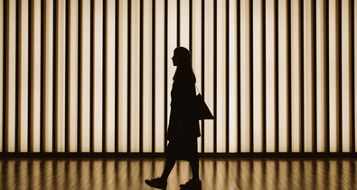 Kivilágítatlan utcák, hosszú pisisorok: a városaink nincsenek felkészülve a nőkre