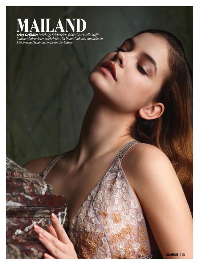 GLAM-kedvenc: Palvin Barbi