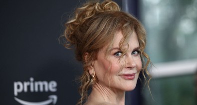 Nicole Kidman ruhája maga az előkelő meztelenség