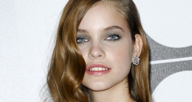 Palvin Barbara a Golden Globe-gálán