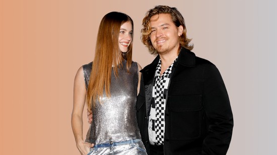 Palvin Barbara és Dylan Sprouse szerelmes fotójától azonnal elolvadsz: nem akárhol pózolt a pár