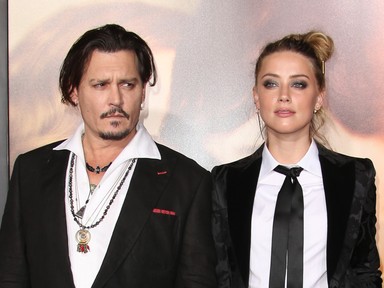 Megrugdosta, párnával fojtogatta Johnny Depp a feleségét
