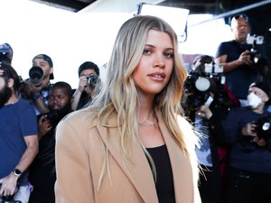 Megszületett Sofia Richie első gyermeke, valami álomszép nevet kapott