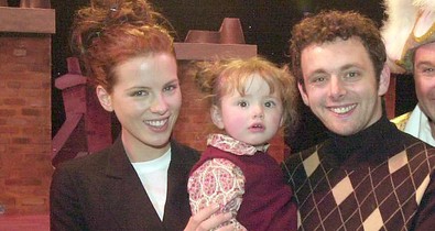 17 év után megismételte a szülés utáni képet a színésznő, és zseniális lett!