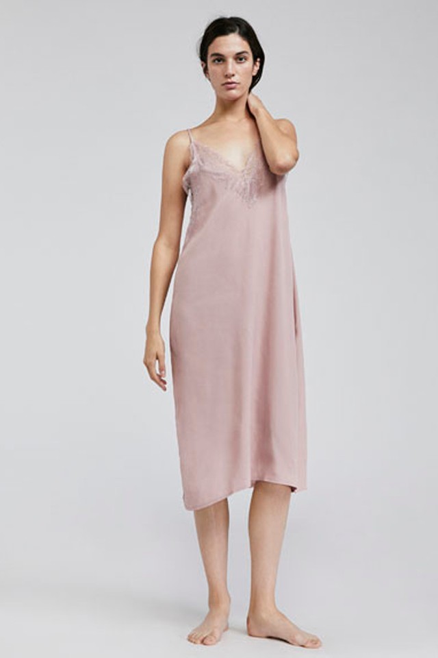 Csipkés hálóing OYSHO 8995 Ft