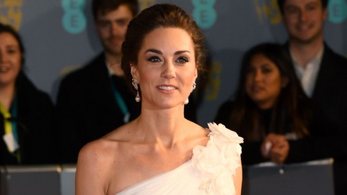 Ó, elragadó mesebeli hercegnő volt Kate Middleton a BAFTA filmes gálán