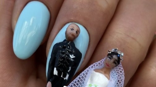 A világ legundoritóbb manikűrjét is Meghan Markle és Hary herceg esküvője inspirálta!