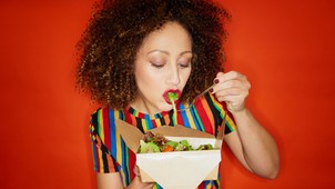 A fitnesztársadalom már évekkel ezelőtt felfedezte a csirke-rizs-brokkoli háromszög áldásos hatását, amivel csak egyetlen probléma van: egysíkú